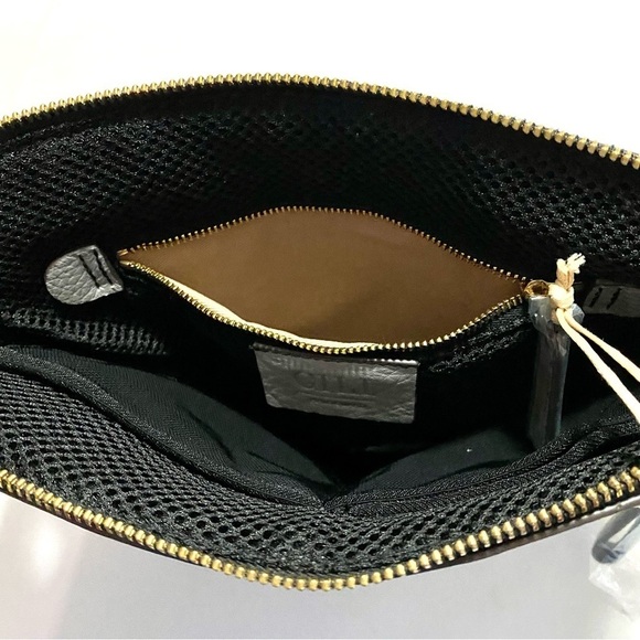 GILI Haloguard Grey Camo Leather Travel Accessories Tech Case Clutch Wristlet - Picture 4 of 9